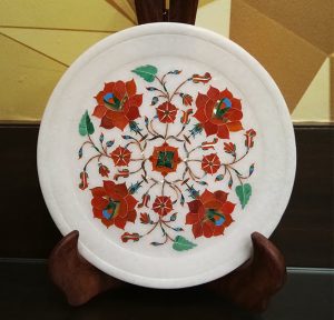 3-16.jpg Marble Inlay Plate: A Masterpiece of Timeless Artistry
